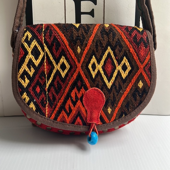 Leather Handmade bag hand crafted and stitched leather adjustable strap - Picture 2 of 14